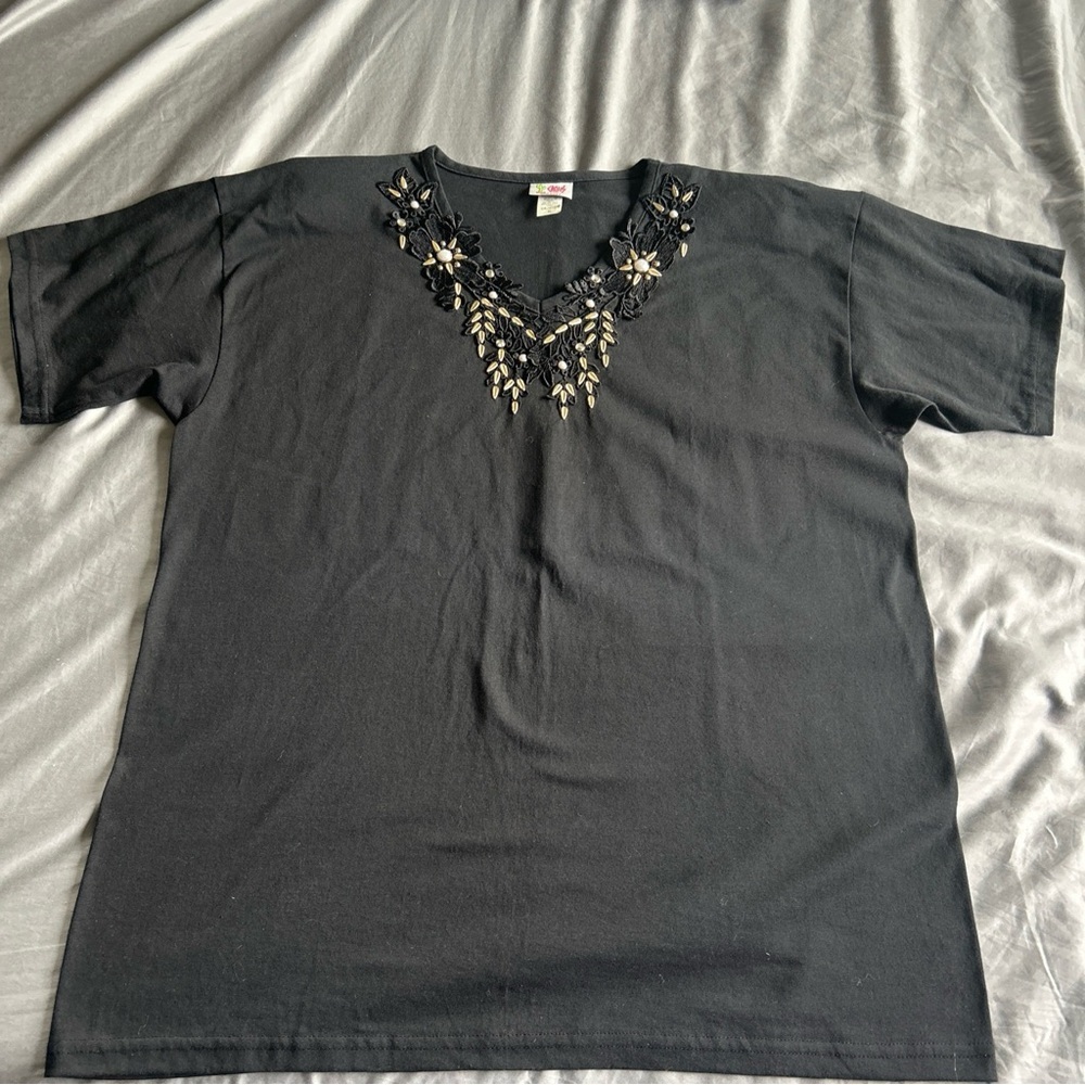 Cactus Apparel Shirt Women’s Size XL Black Embellished